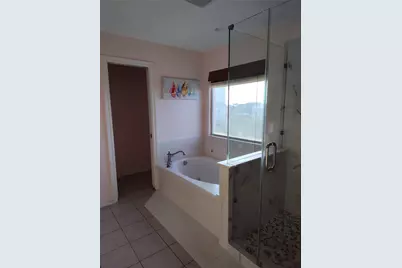 1318 Hawaii Drive, Tiki Island, TX 77554 - Photo 30