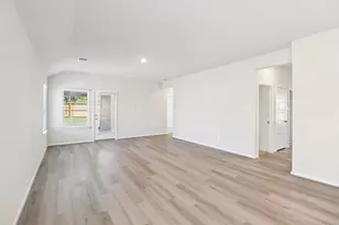 16273 Parish Pointe Ct, Conroe, TX 77302 - Photo 6