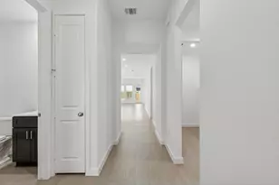 6703 Alejandro Pl, Cove, TX 77523 - Photo 2