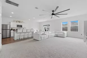 10138 Tiger Flower Ln, Houston, TX 77016 - Photo 4