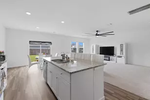10138 Tiger Flower Ln, Houston, TX 77016 - Photo 10