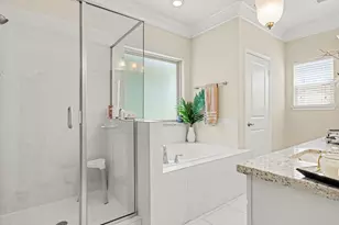 1026 W 24th St, Houston, TX 77008 - Photo 18