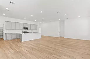 18211 Saffron Sun St, Conroe, TX 77302 - Photo 8