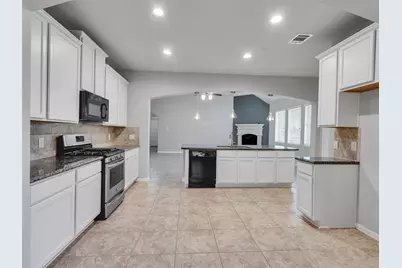 310 Fairwood Springs Lane, Richmond, TX 77406 - Photo 4