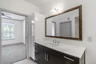 8877 Lakes at 610 Dr, Houston, TX 77054 - Photo 18