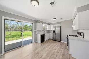 4803 28th St E, Dickinson, TX 77539 - Photo 6