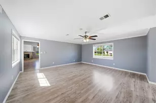 4803 28th St E, Dickinson, TX 77539 - Photo 10