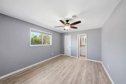 4803 28th Street E, Dickinson, TX 77539 - Photo 12