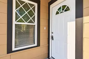 2006 31st St, Galveston, TX 77550 - Photo 2