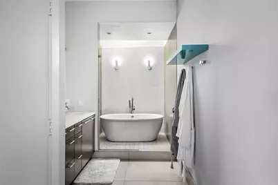 2202 Whitney Street, Houston, TX 77006 - Photo 34