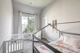 1223 W 15th 1/2 St, Houston, TX 77008 - Photo 20