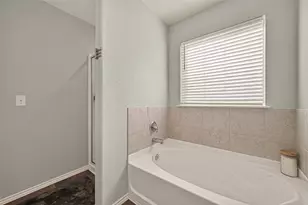 18622 Scarlet Meadow Ln, Tomball, TX 77377 - Photo 16