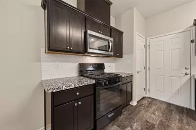 403 S 2nd Street, La Porte, TX 77571 - Photo 12
