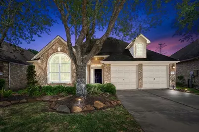 5210 Cottonwood Creek Lane, League City, TX 77573 - Photo 2