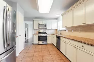 13607 Country Pine Ct, Tomball, TX 77375 - Photo 8