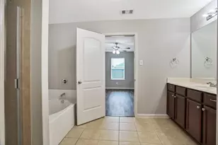 104 Indigo Brush Dr, La Marque, TX 77568 - Photo 32