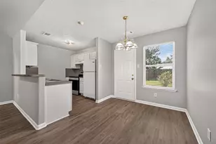 16200 Sun View Ln, Conroe, TX 77302 - Photo 6