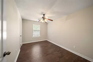 17709 W Terrace Oaks Dr, Waller, TX 77484 - Photo 32