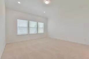 3011 King Oak St, Baytown, TX 77251 - Photo 14