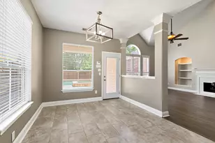 13614 Cardinal Cove Ct, Cypress, TX 77429 - Photo 16