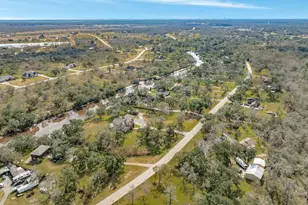 703 County Rd 605, Angleton, TX 77515 - Photo 12