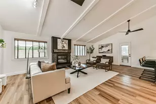 16822 Hibiscus Ln, Friendswood, TX 77546 - Photo 4