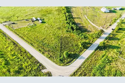 11626 Barak Road, Guy, TX 77444 - Photo 8