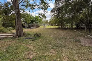 2125 Gill St, Beaumont, TX 77703 - Photo 22