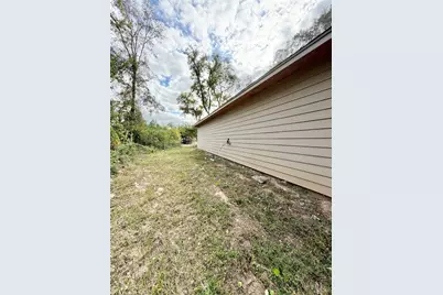 2125 Gill Street, Beaumont, TX 77703 - Photo 2