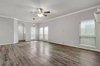 13319 Colby Meadow Drive, Houston, TX 77048 - Photo 12