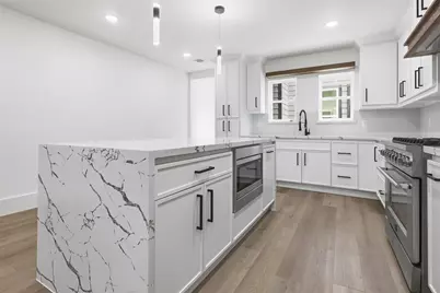 4525 Walker Street, Houston, TX 77023 - Photo 8