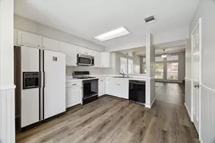 15303 Laurel Knoll Cir, Cypress, TX 77433 - Photo 4