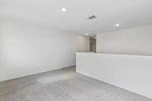 1009 S Oakhurst Dr, Dayton, TX 77535 - Photo 14