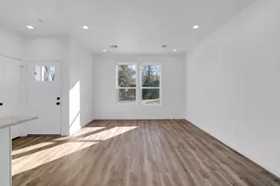 104 Runnels St, Willis, TX 77378 - Photo 10