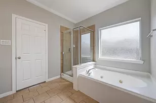 13922 Normandy Ct, Sugar Land, TX 77498 - Photo 42