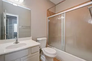 13922 Normandy Ct, Sugar Land, TX 77498 - Photo 34
