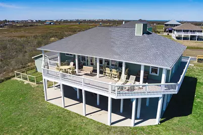 200 Mobile, Crystal Beach, TX 77650 - Photo 46