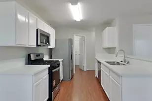 8227 Radial Ct, Rosharon, TX 77583 - Photo 4