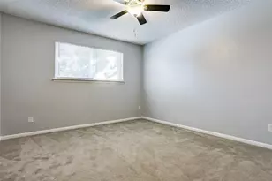 10458 Hammerly Blvd, Houston, TX 77043 - Photo 12