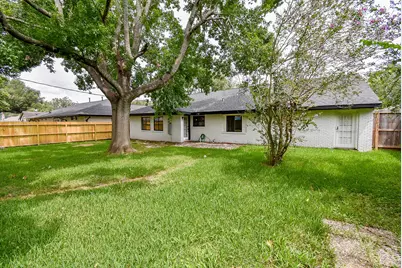 5019 Stillbrooke Drive, Houston, TX 77035 - Photo 22