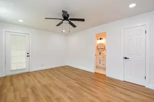 5019 Stillbrooke Dr, Houston, TX 77035 - Photo 14
