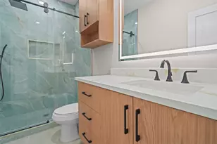 2412 Terry St, Houston, TX 77009 - Photo 20