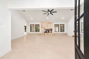 109 Dorado Dr, Friendswood, TX 77546 - Photo 4