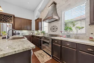 1821 W 24th St, Houston, TX 77008 - Photo 12