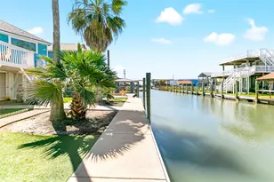 319 Pompano Ln, Freeport, TX 77541 - Photo 42