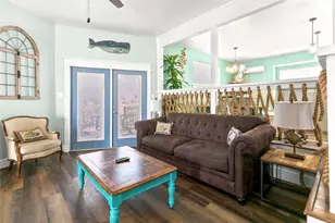 319 Pompano Ln, Freeport, TX 77541 - Photo 8