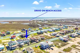 319 Pompano Ln, Freeport, TX 77541 - Photo 4