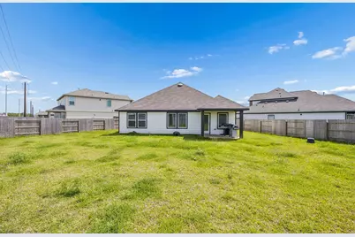 4989 Perennial Lane, La Marque, TX 77568 - Photo 14