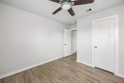 4989 Perennial Lane, La Marque, TX 77568 - Photo 14
