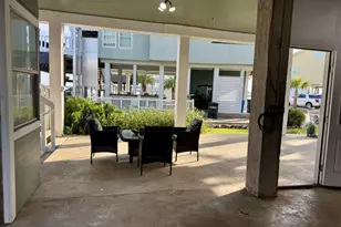 339 Admiral Cir, Tiki Island, TX 77554 - Photo 22